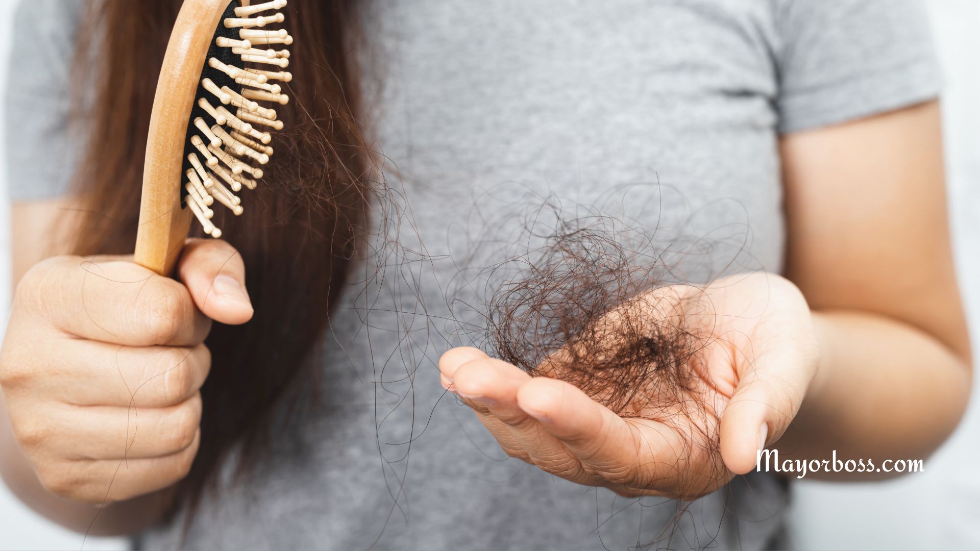 10 Habits That Cause Thinning of Hair