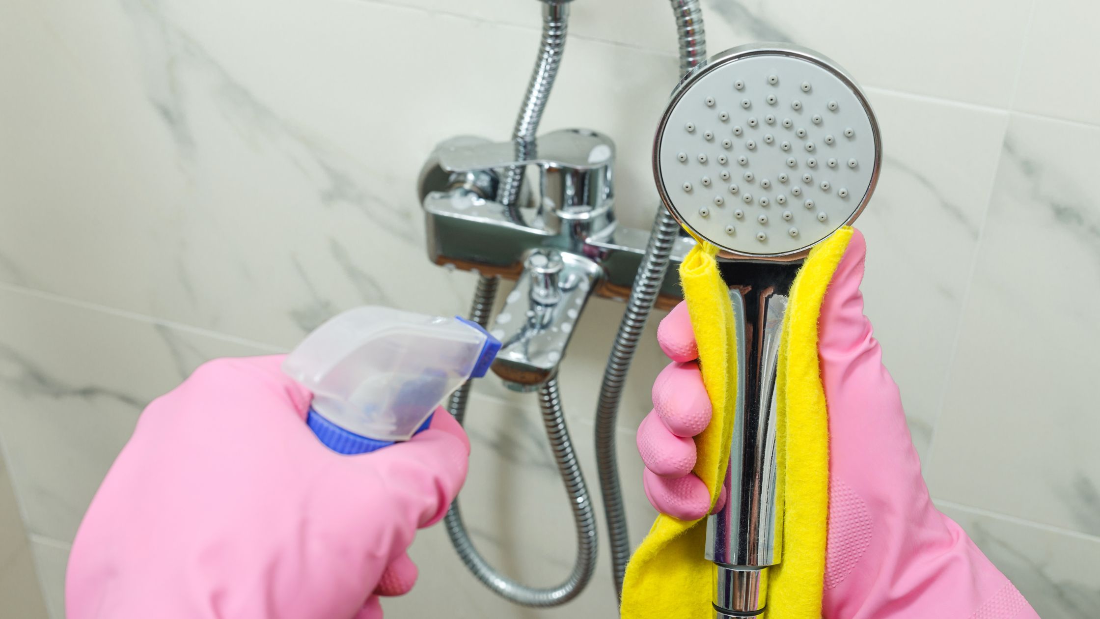 How to Clean a Shower Head