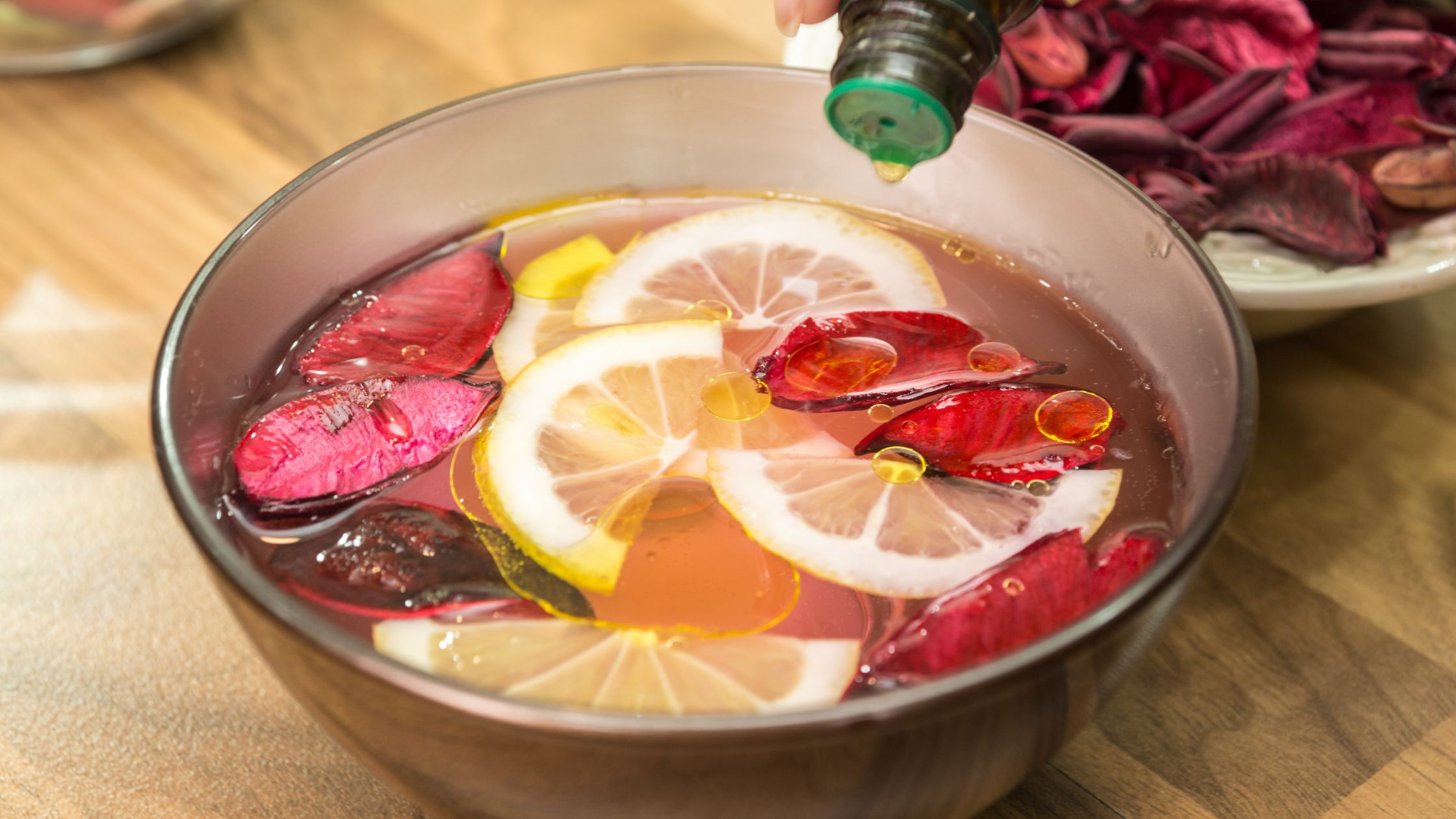 How To Make Your House Smell Good Naturally how-to-make-your-house-smell-good-naturally
