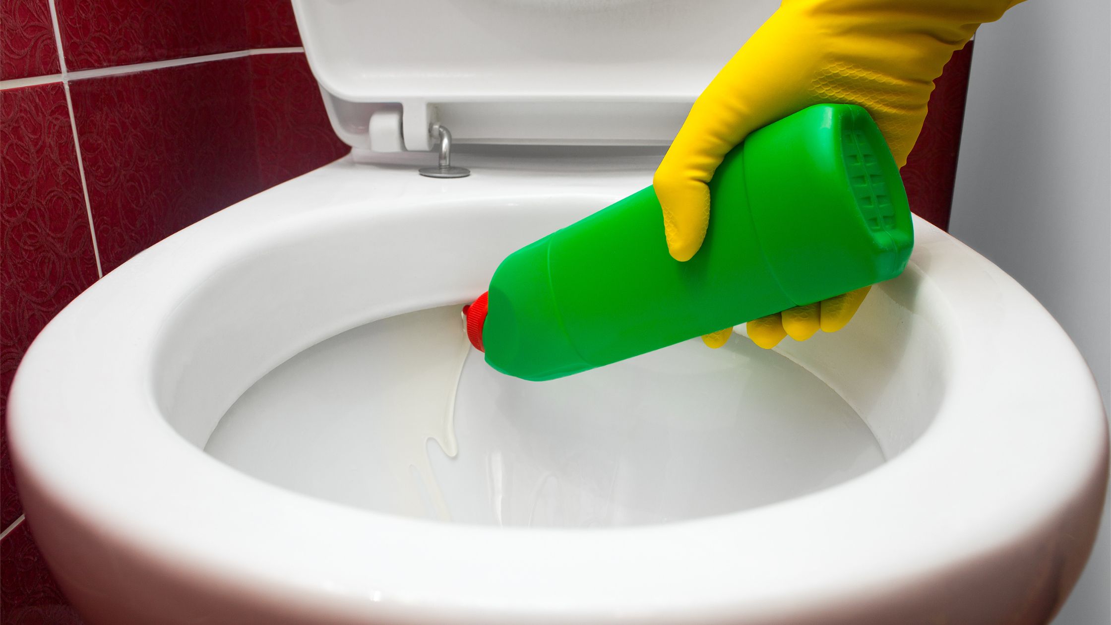 How to Make Your Own Natural Toilet Bowl Cleaner