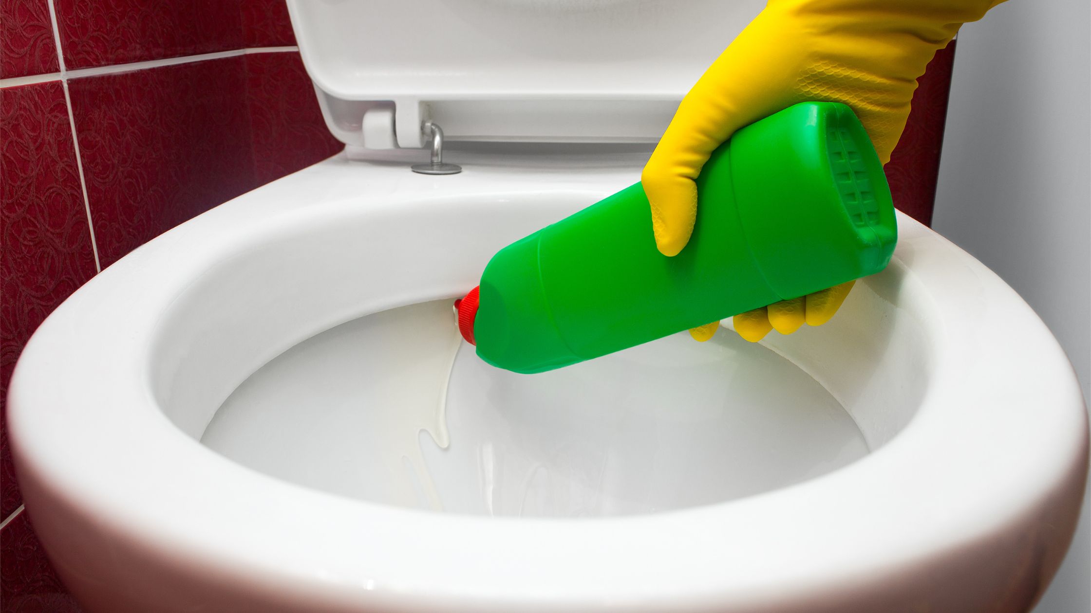 How to Make Your Own Natural Toilet Bowl Cleaner