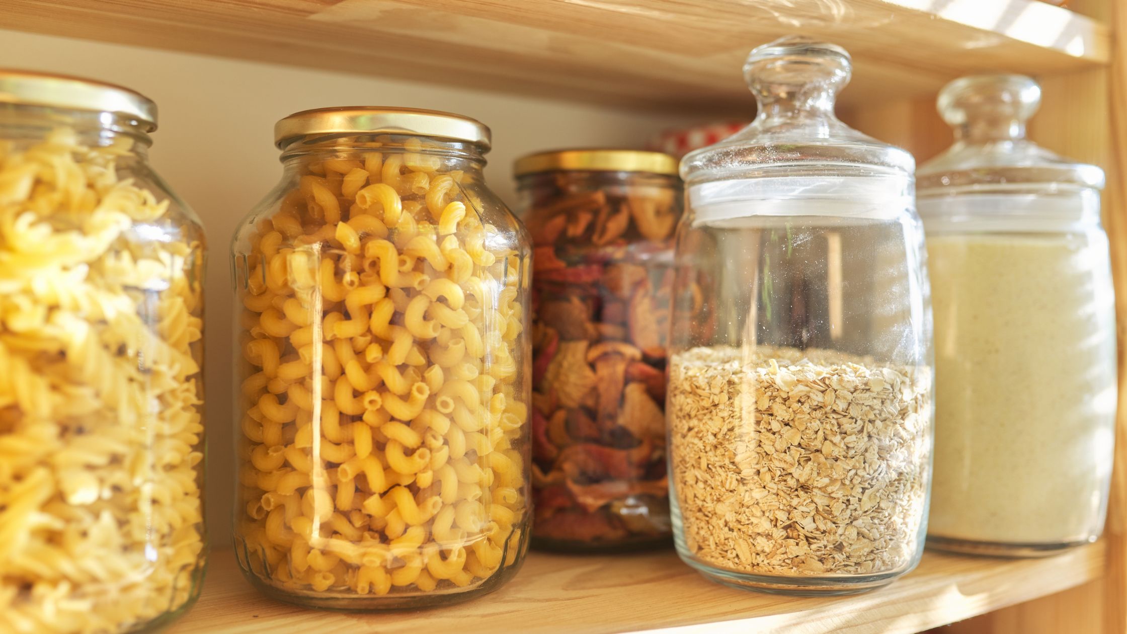 Things in Your Kitchen You Should Throw Away