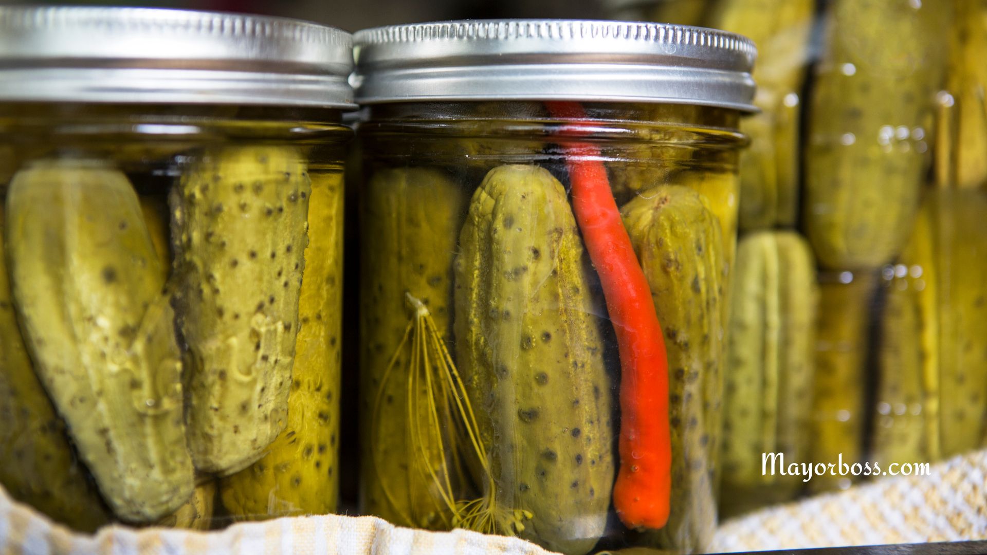 4 Benefits of Eating Pickles