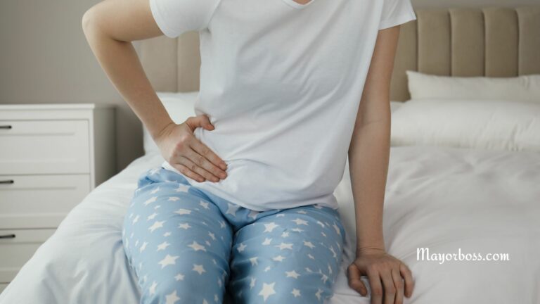 Abdominal pain on the right side