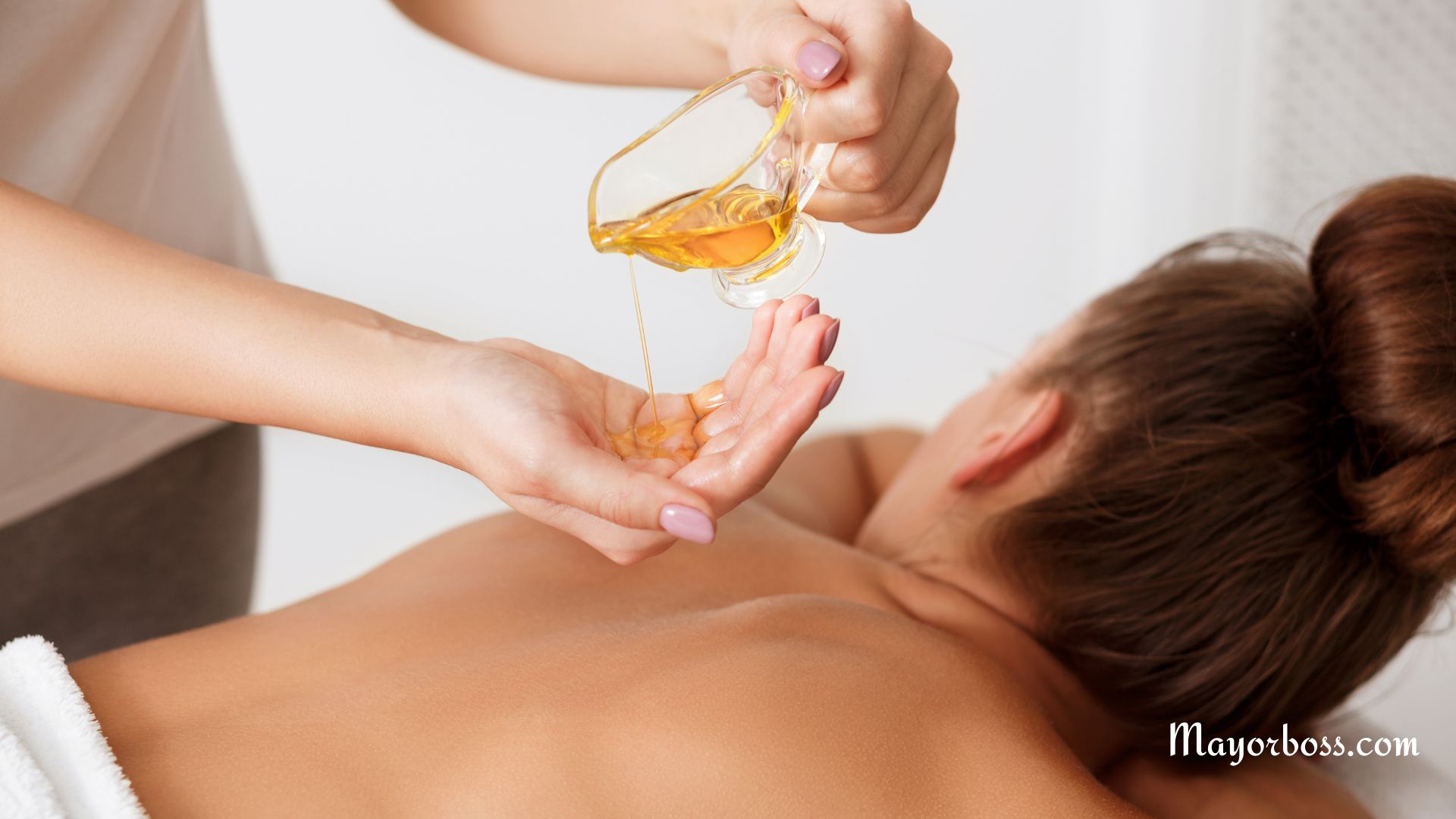 How to Use Massage Oils