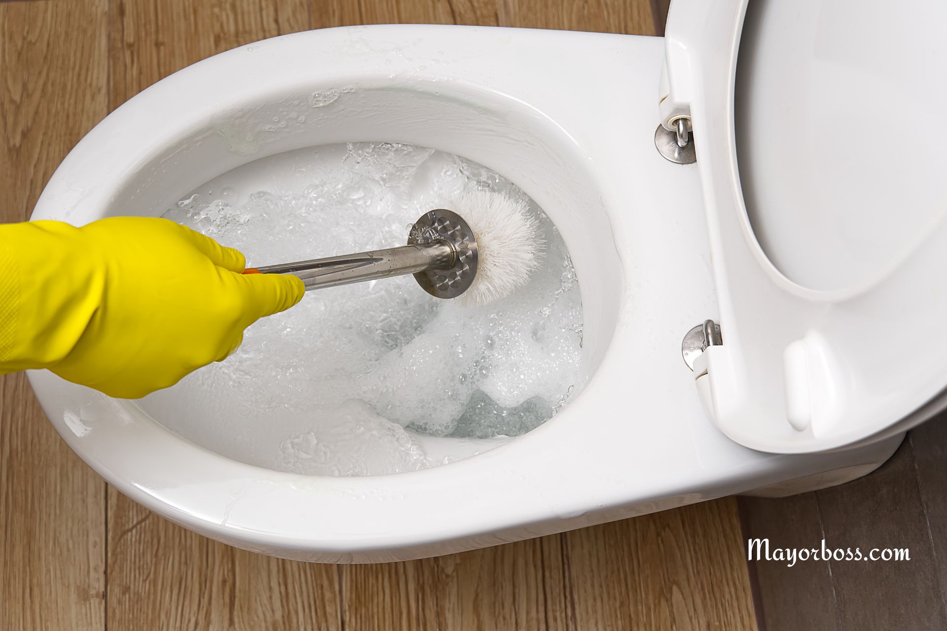 Keep Your Toilet Clean As New With An Unexpected Medicine: Alka-Seltzer