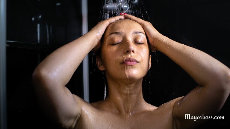 Science Says Showering With Your Eyes Closed Will Boost Your Intelligence