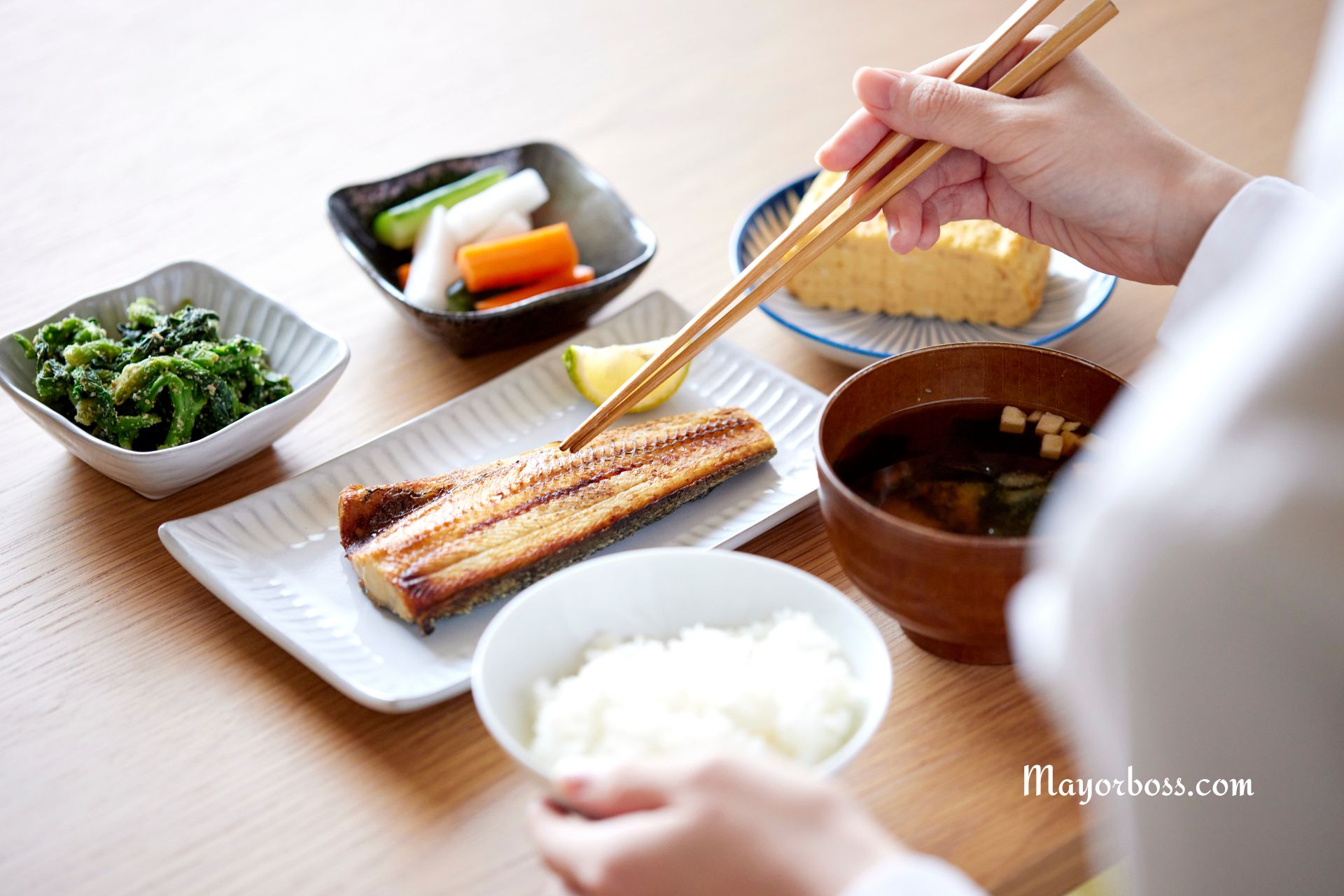 5 Food Habits That Help Japanese People Stay Slim