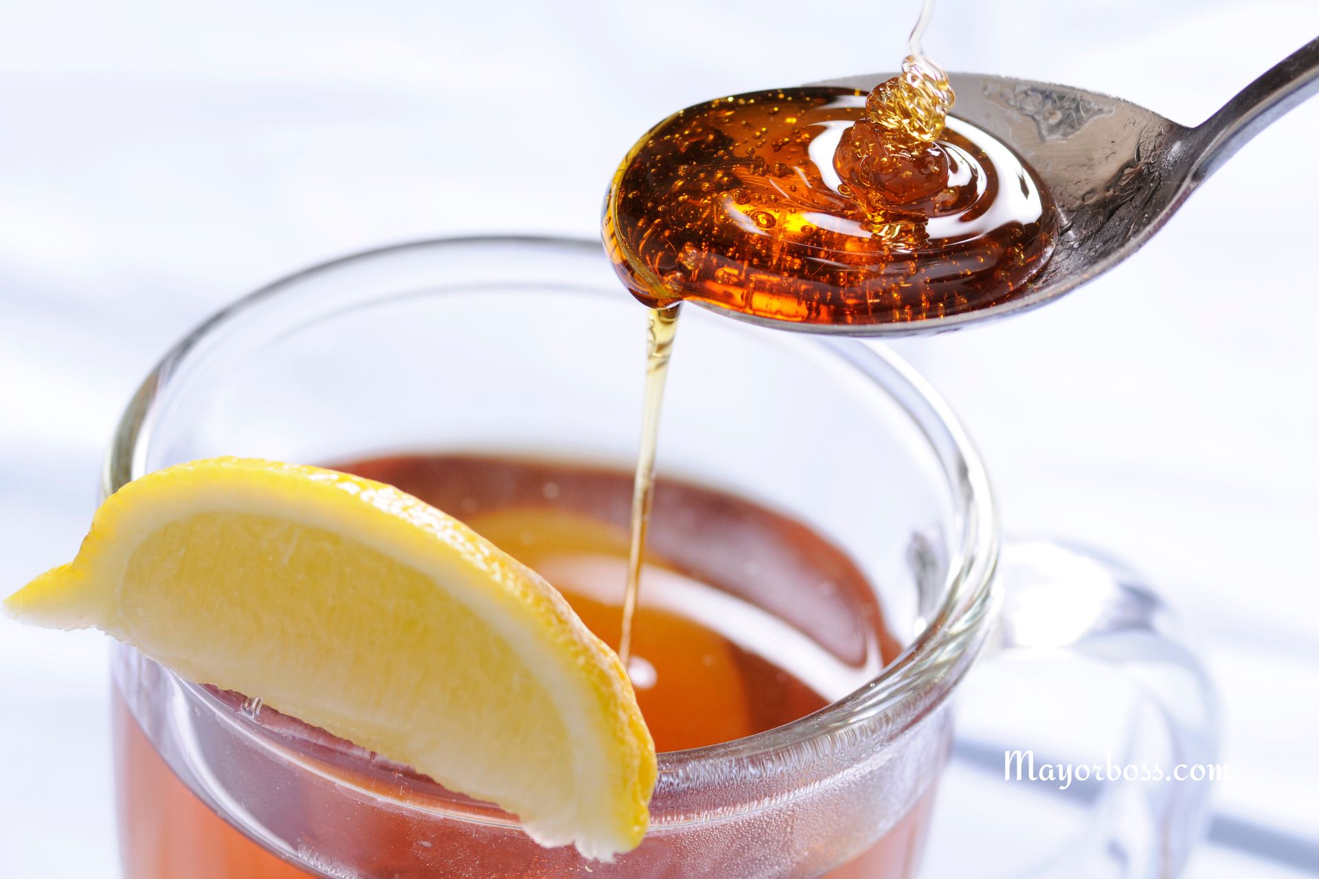 Can Honey Soothe Your Sore Throat? Here’s What You Need to Know