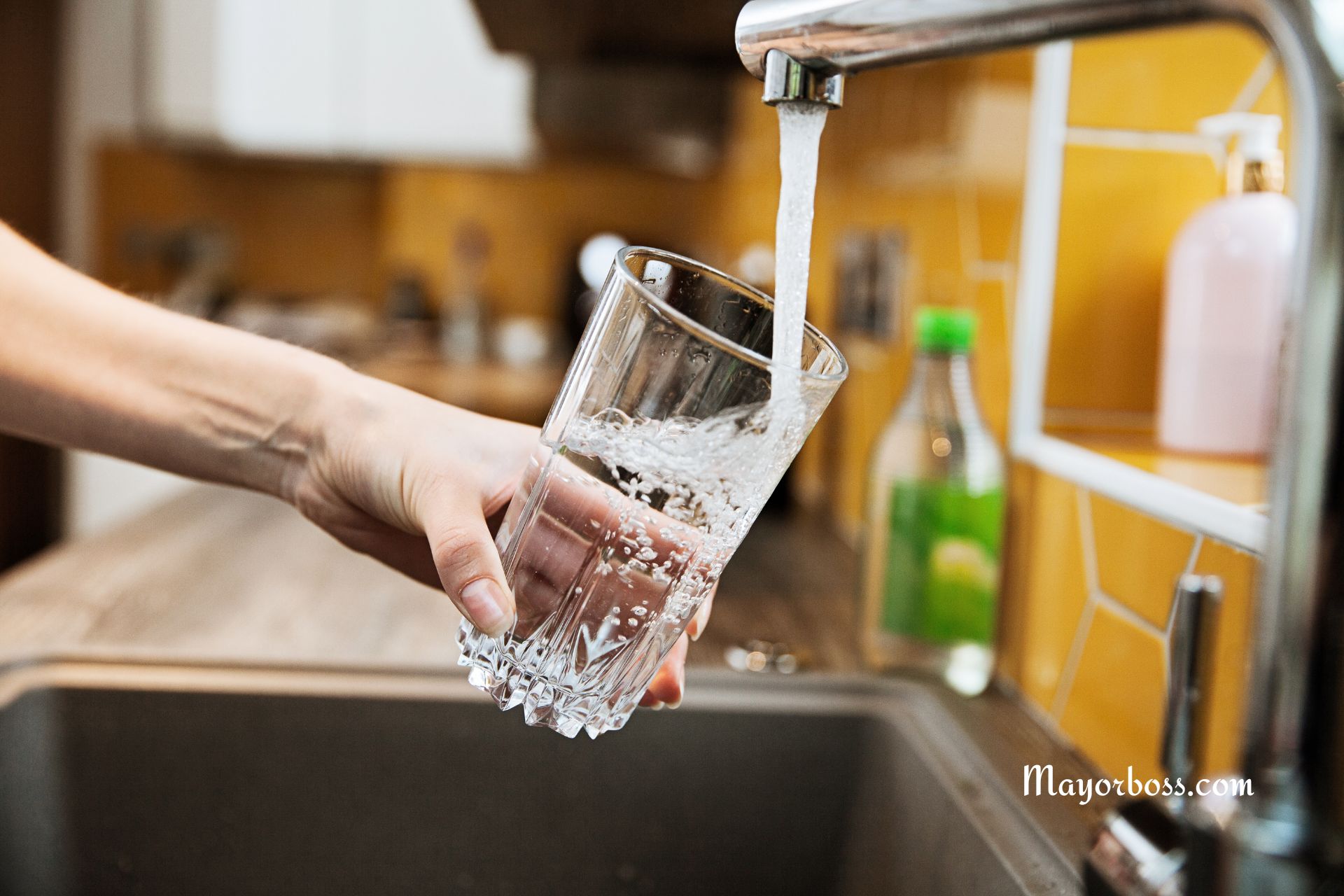 Drinking Warm Tap Water: Safe or Harmful? Here’s the Truth