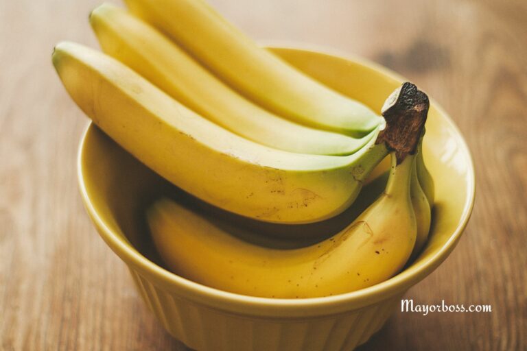 How to Keep Bananas Perfectly Yellow for 10 Days (Without Using the Fridge)