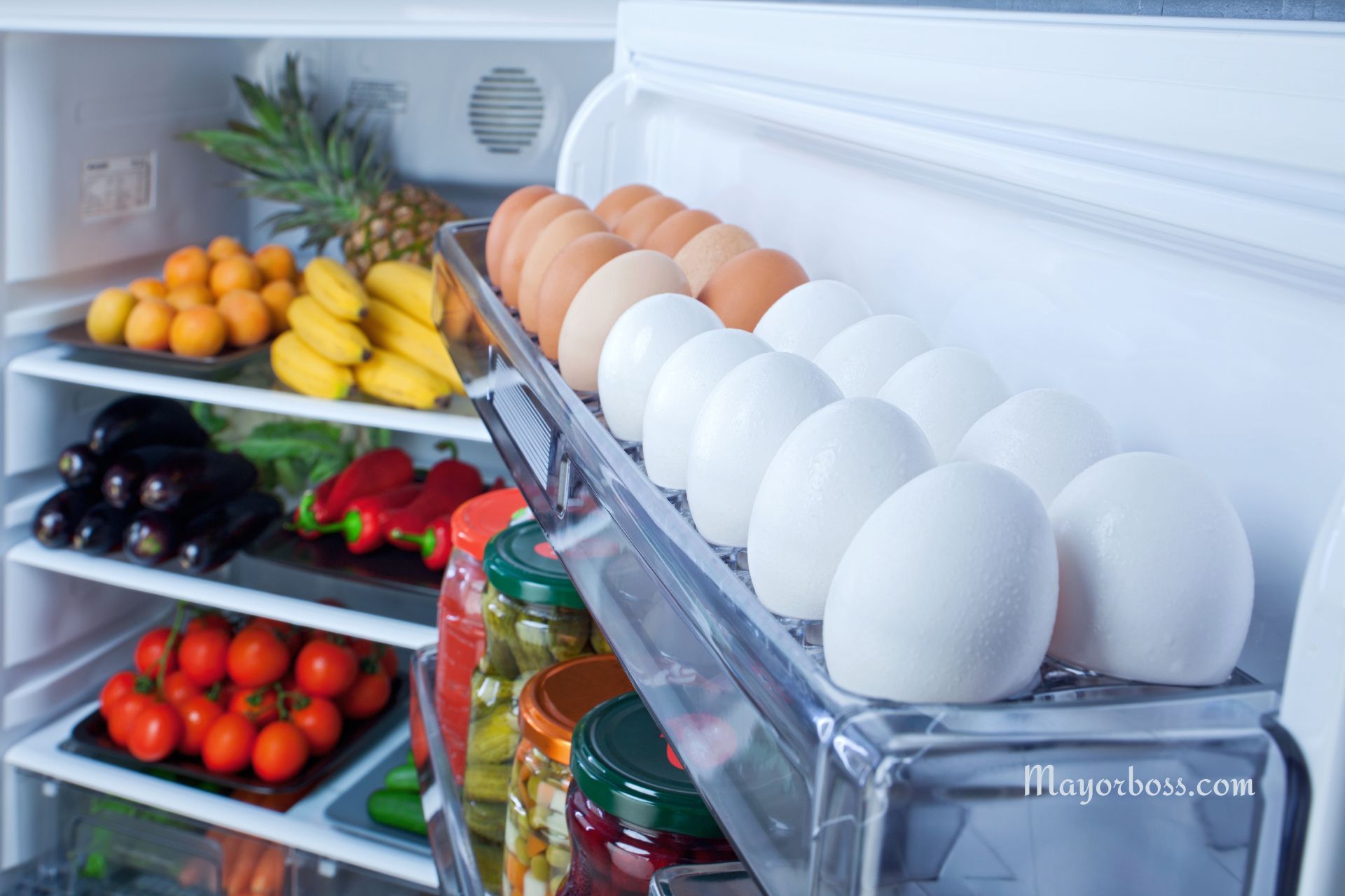 10 Foods You Should Always Have in the Fridge