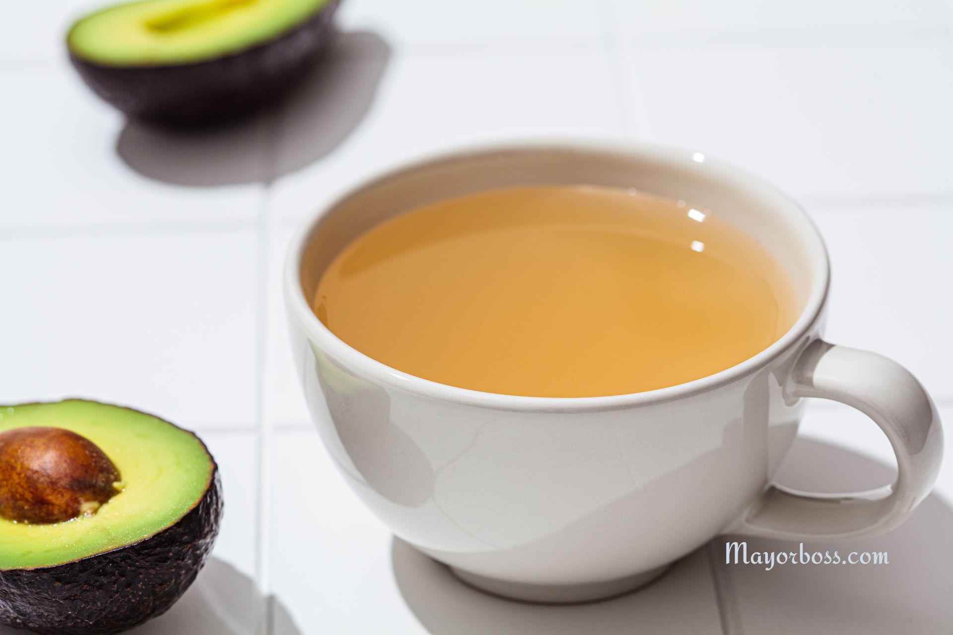 Here’s Why You Should Drink Avocado Seed Tea