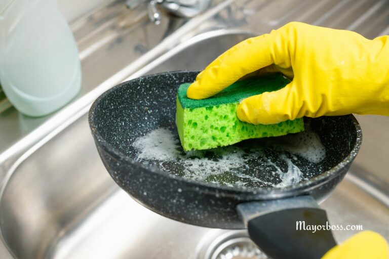 Make Your Burnt Pans Shine Again Using Only Salt