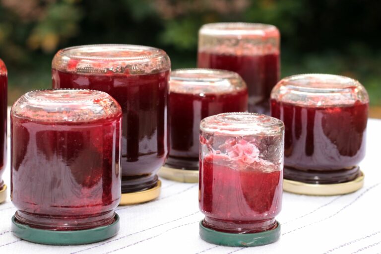 Why You Should Turn Jam Jars Upside Down (This Genius Trick Works!)