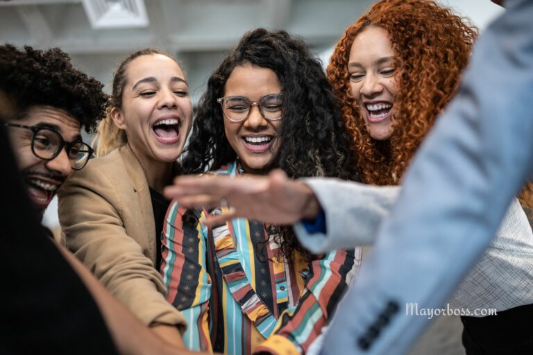 7 Reasons Why You Shouldn’t Make Friends At Work