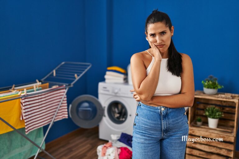 People Who Were Raised by Controlling Parents Often Have These 7 Traits