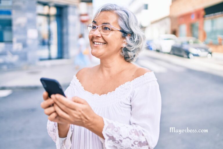 Why Some Seniors Are Choosing to Stay Single Longer