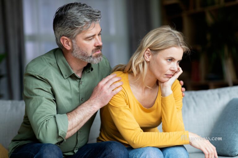 4 Reasons Why He Cheats on You Even Though He Loves You