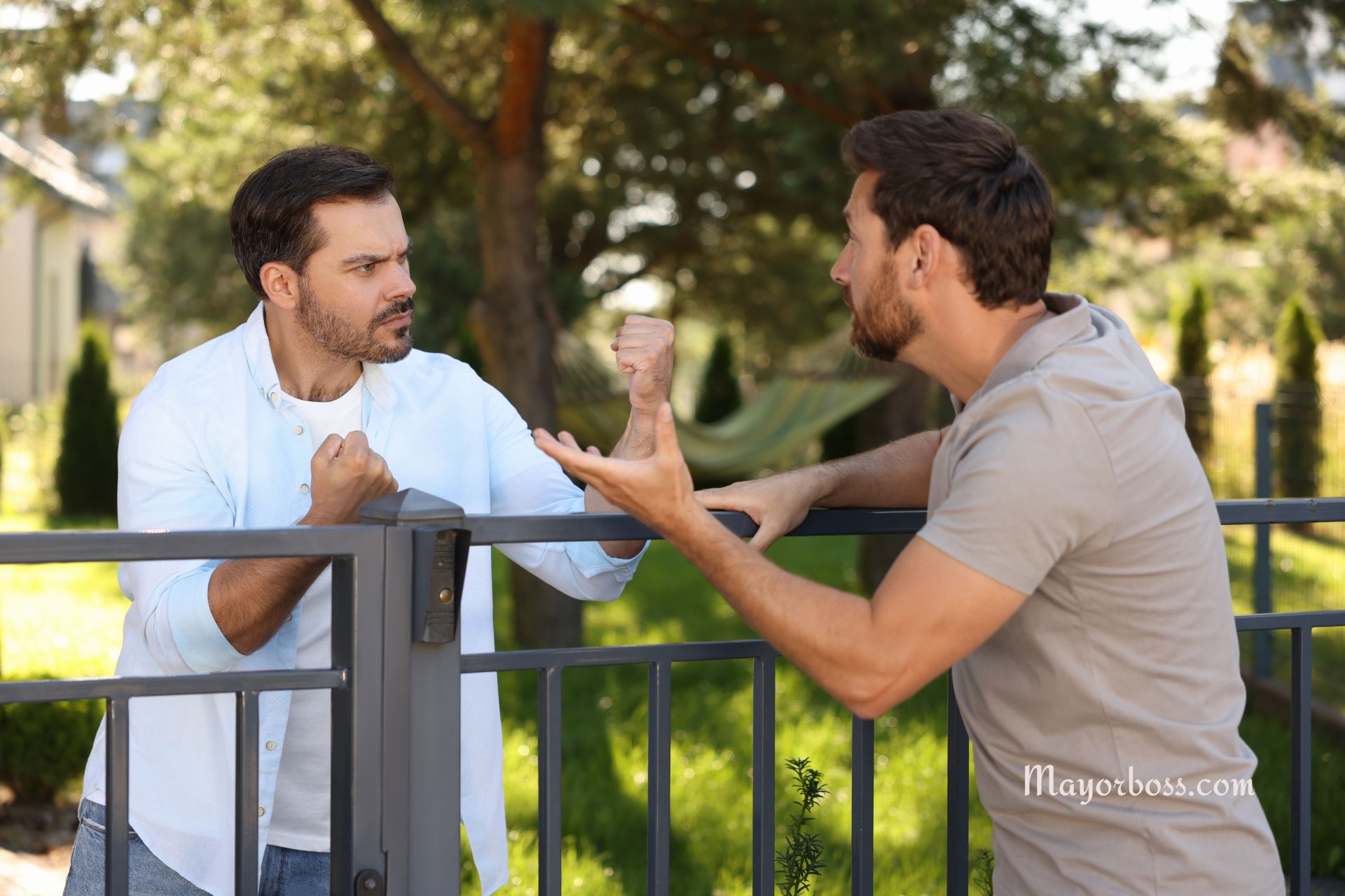 6 Ways To Deal With Difficult People Without Losing Your Cool