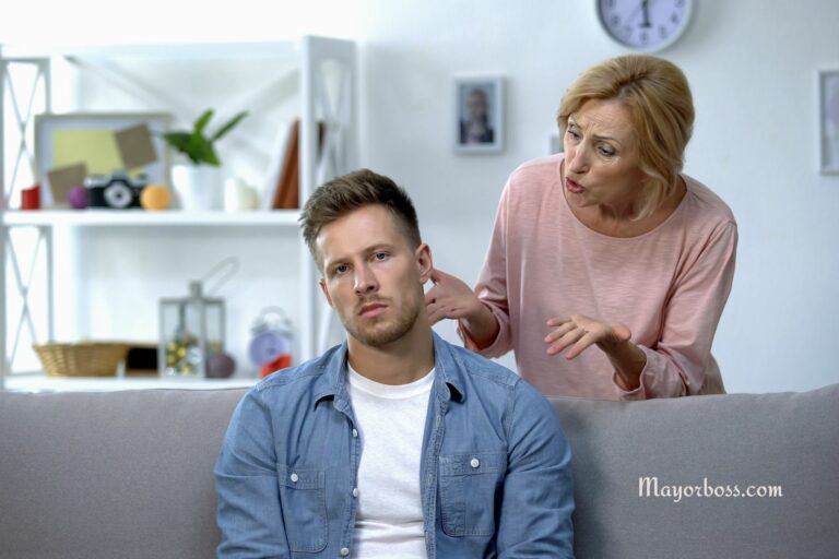 10 Innocent Things Parents Do That Annoy Their Adult Kids