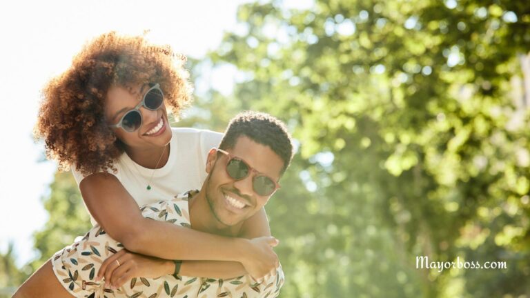 When Men Are Madly, Deeply in Love with You, They Don’t Hesitate to Do These 7 Things