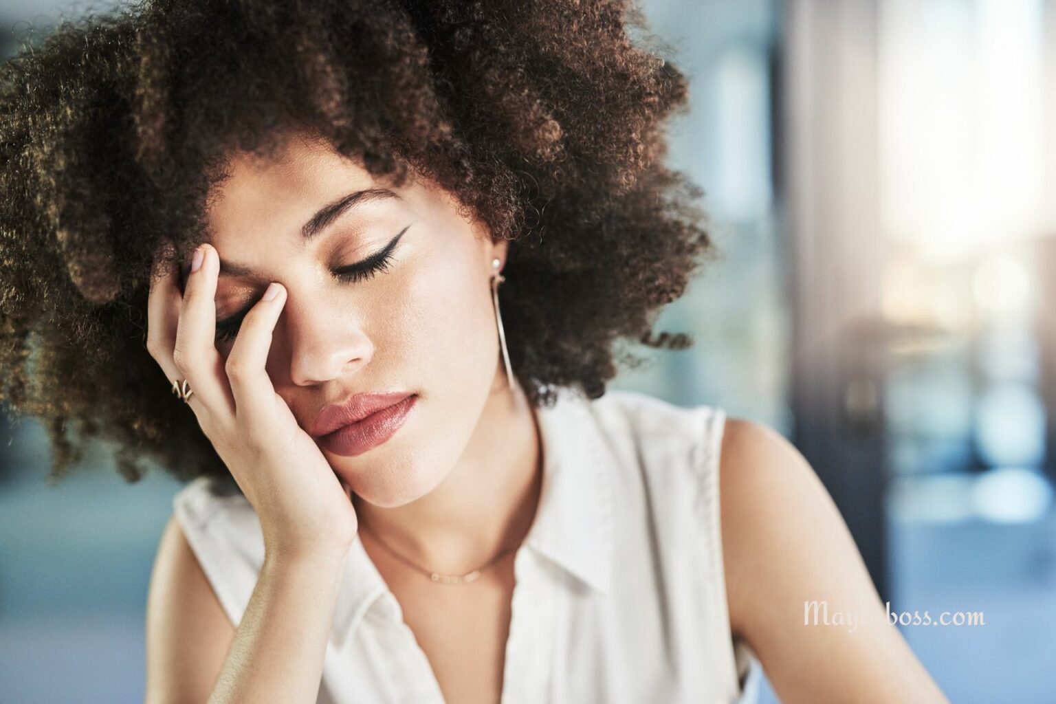 Why Does the Sun Make You So Tired? Here's What's Happening to Your Body