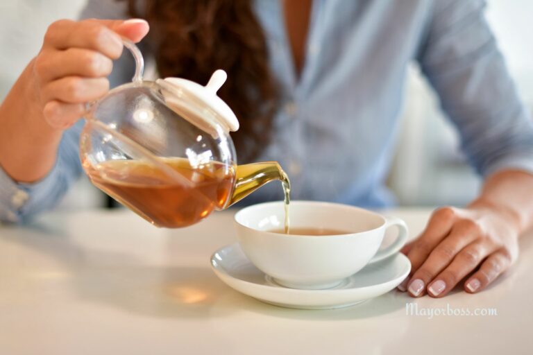 6 Beverages That Can Naturally Lower Your High Cholesterol