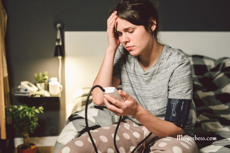 Early Warning Signs Your Blood Pressure Is Dangerously High (1 In 3 Don’t Know They Have It!)