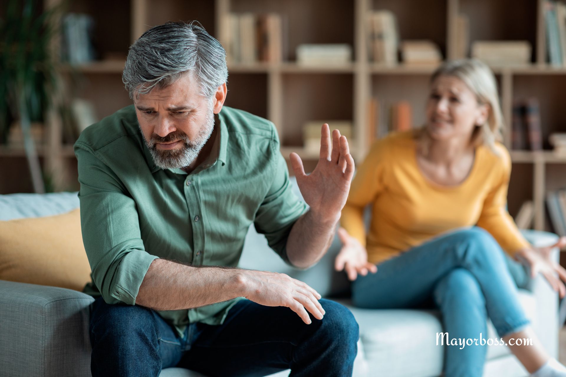 6 Warning Signs Someone Is a High-Functioning Narcissist
