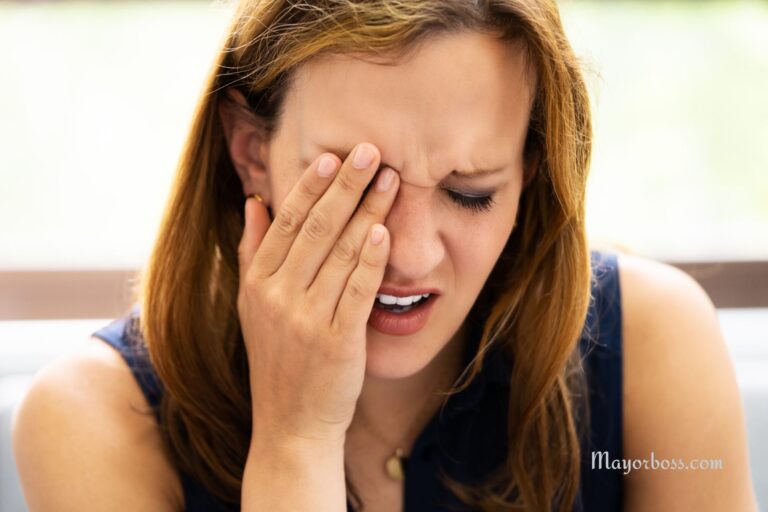 6 Ways Your Eyes Are Telling You Something Is Wrong