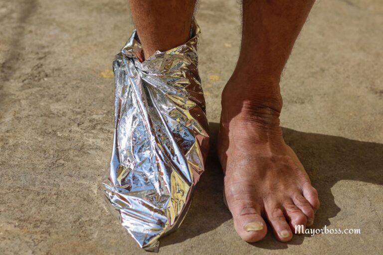 What Would Happen If You Wrapped Your Feet in Aluminum Foil?