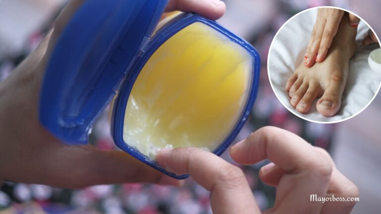 Petroleum Jelly is a Simple Solution to Itchy, Dry Skin Problems