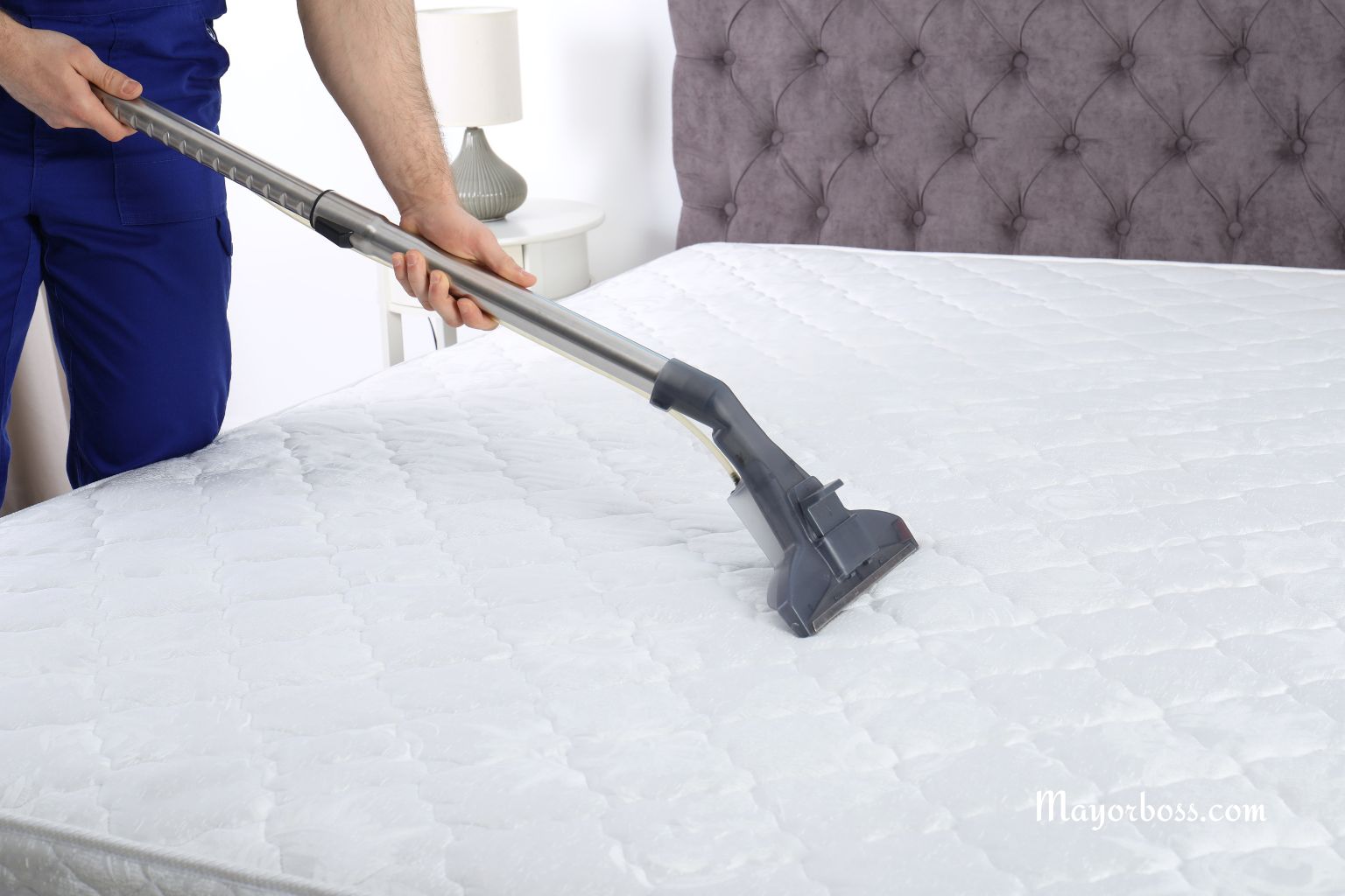 How to Quickly Clean a Mattress and Restore Its Original Freshness