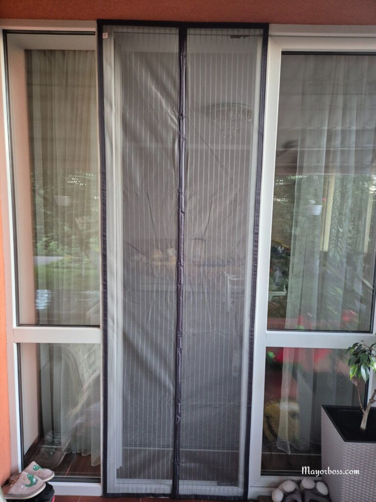 The One Trick That Will Keep Mosquitoes Out of Your Home