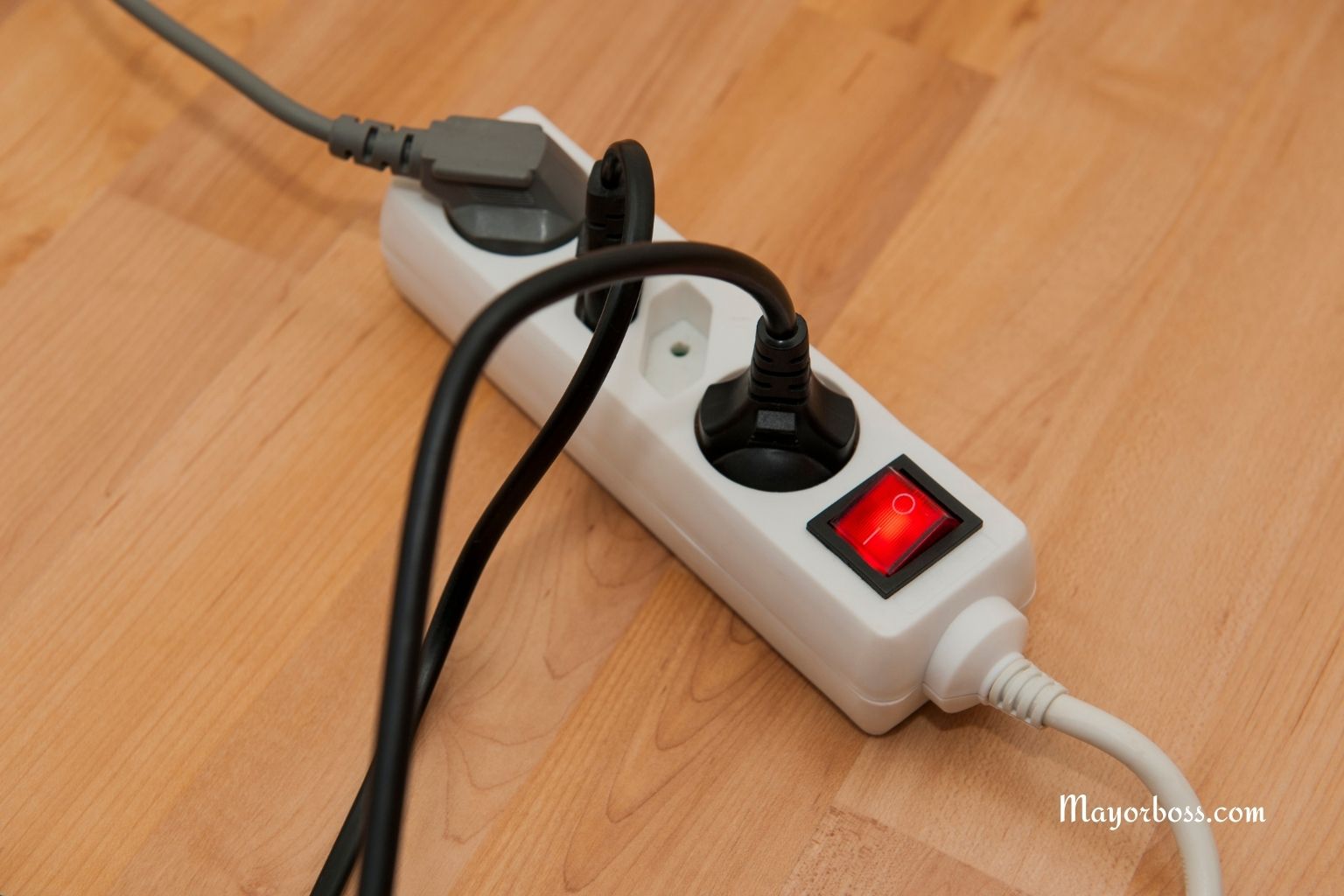 6 Things You Should Never Plug Into a Power Strip