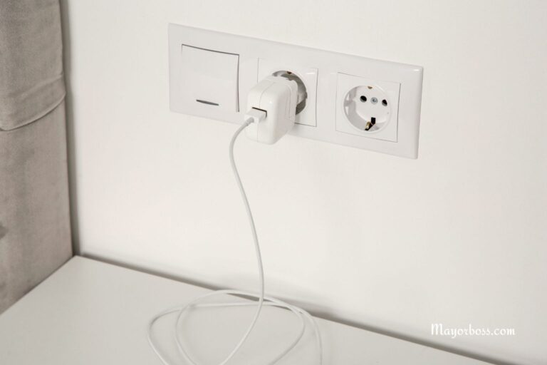 Never Leave a Charger in the Outlet Without a Phone. Here’s Why